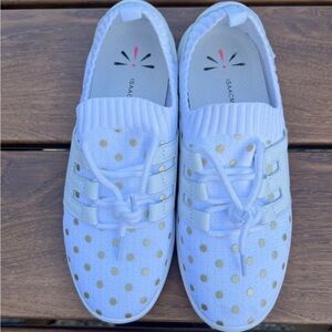 ISAAC MIZRAHI Live! Polka-Dot Lace-Up Knit Sneaker-White/Gold - Size 6.5 M